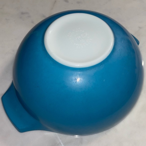 Vintage Pyrex Opalware Cinderella bowl 444 in Horizon Blue - Picture 2 of 10